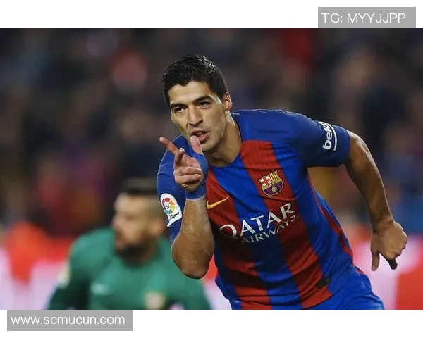 四大足球巨星精彩瞬间对比展现技巧与风采的巅峰对决